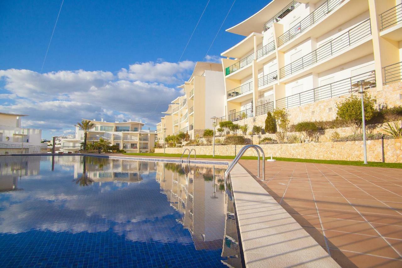 Modern Ocean, Garden & Pool View Condo By Becherish Albufeira Buitenkant foto